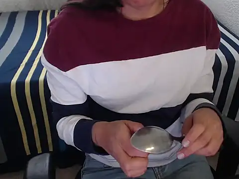 Snapshot of Negritatata chatting on November 19, 12:05 pm Negritatata online show from November 19, 12:05 pm