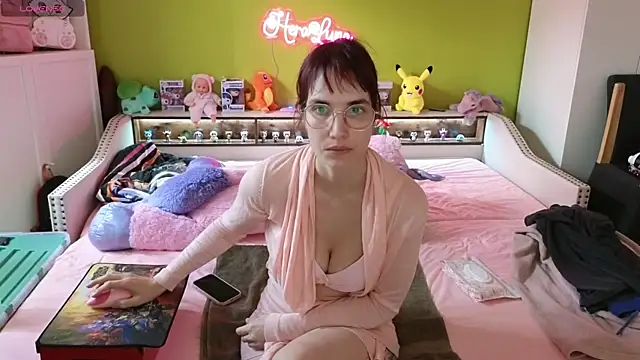 Snapshot of _HeraLuna_ chatting on November 9, 1:20 pm HeraLuna online show from November 9, 1:20 pm