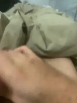 Snapshot of f7al00 chatting on November 16, 8:20 am f7al00 online show from November 16, 8:20 am