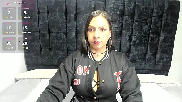 Alice  Morgan  online show from November 30, 11:58 am