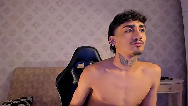 Mr Strike online show from November 15, 2:31 am