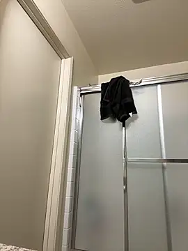 maddfreak0 online show from December 17, 2:50 am