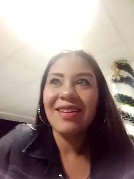 Snapshot of Gianna_Johnson chatting on December 1, 3:44 am Gianna Johnson online show from December 1, 3:44 am