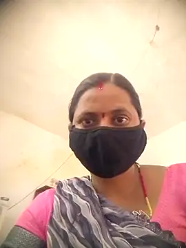 Snapshot of QRESABABY chatting on October 22, 7:19 am QRESABABY online show from October 22, 7:19 am