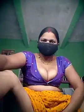 Snapshot of QRESABABY chatting on November 10, 2:05 pm QRESABABY online show from November 10, 2:05 pm