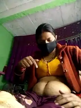 Snapshot of QRESABABY chatting on December 2, 12:49 am QRESABABY online show from December 2, 12:49 am