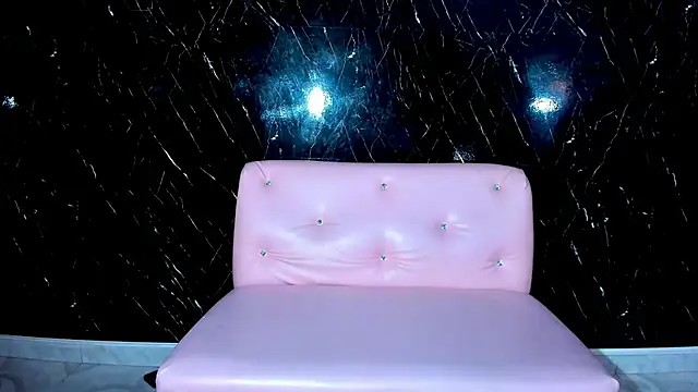 Snapshot of DoublePleasureX_ chatting on October 29, 5:20 am DoublePleasureX online show from October 29, 5:20 am