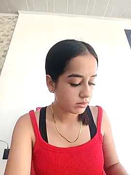 Snapshot of BabyCaramel18 chatting on October 26, 6:58 pm BabyCaramel18 online show from October 26, 6:58 pm