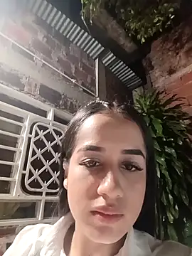 Snapshot of BabyCaramel18 chatting on November 2, 11:29 pm BabyCaramel18 online show from November 2, 11:29 pm