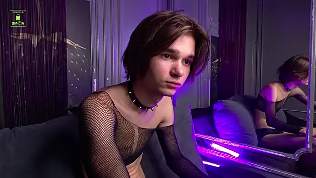 Snapshot of DavidLeatherhofff chatting on November 17, 1:50 pm DavidLeatherhofff online show from November 17, 1:50 pm