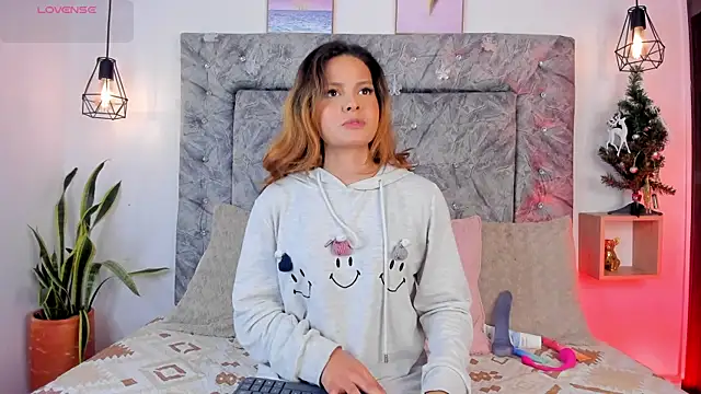 Snapshot of Amatista_desire chatting on November 28, 12:19 pm Amatista desire online show from November 28, 12:19 pm