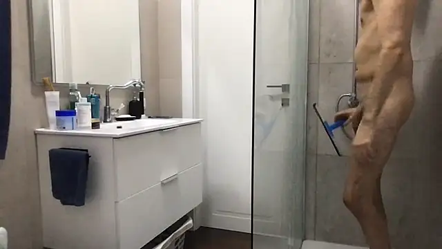 LukaShyGuy online show from November 15, 7:21 pm