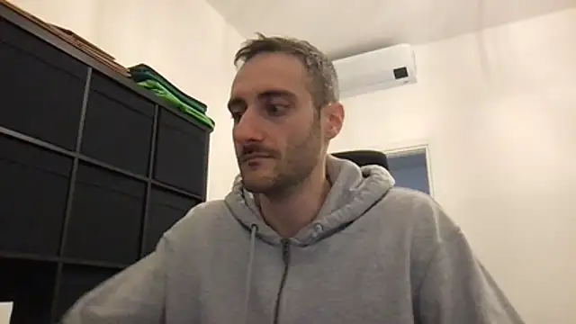 LukaShyGuy online show from February 9, 9:41 pm