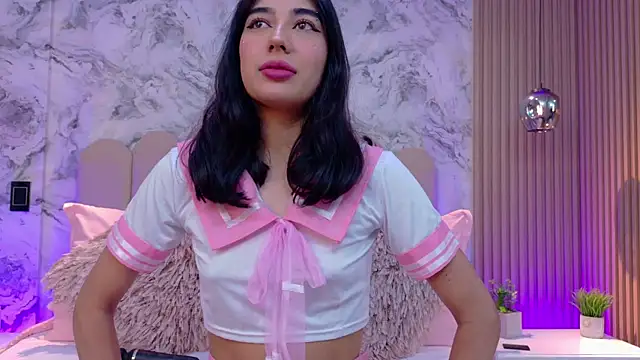 Snapshot of AdelineJhones chatting on October 25, 1:40 pm AdelineJhones online show from October 25, 1:40 pm