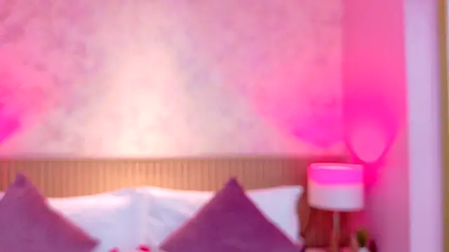 Snapshot of AdelineJhones chatting on December 15, 3:05 pm AdelineJhones online show from December 15, 3:05 pm