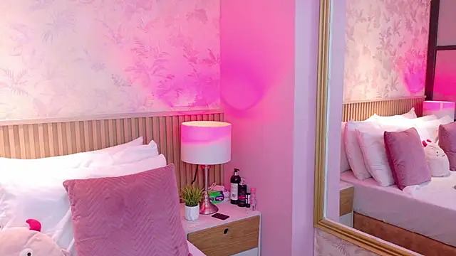 AdelineJhones online show from January 16, 3:05 pm