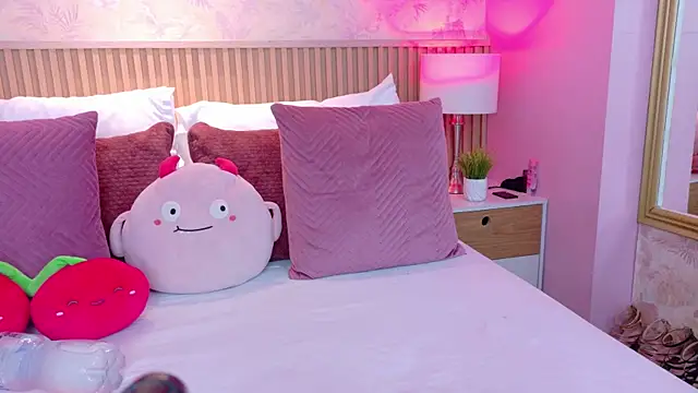 AdelineJhones online show from February 23, 2:03 pm