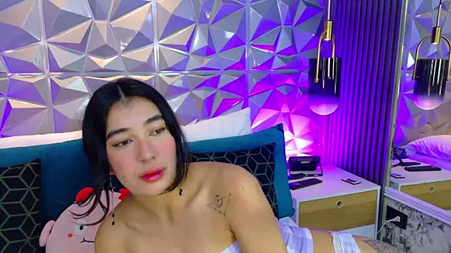 AdelineJhones online show from June 26, 2:54 pm