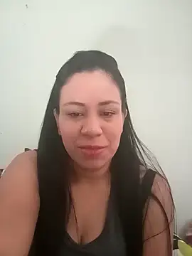 Snapshot of LeilaTaylor chatting on December 5, 1:52 pm LeilaTaylor online show from December 5, 1:52 pm