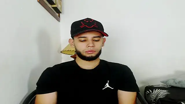 Snapshot of Maxcole_07 chatting on October 31, 3:02 pm Maxcole 07 online show from October 31, 3:02 pm