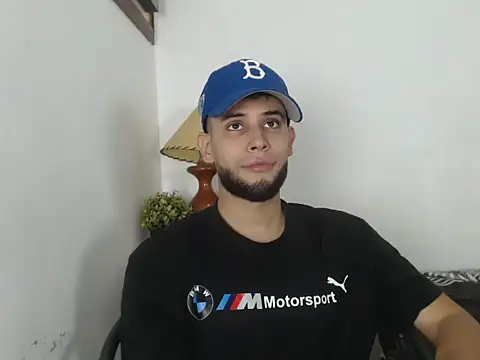 Snapshot of Maxcole_07 chatting on November 15, 10:48 pm Maxcole 07 online show from November 15, 10:48 pm