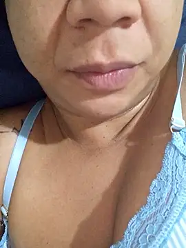 Bruninhadeusa online show from January 17, 11:37 am