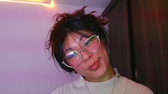 LissyM online show from April 10, 11:42 pm