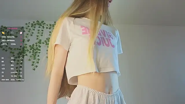 Snapshot of KissyCloud chatting on November 17, 8:20 am KissyCloud online show from November 17, 8:20 am