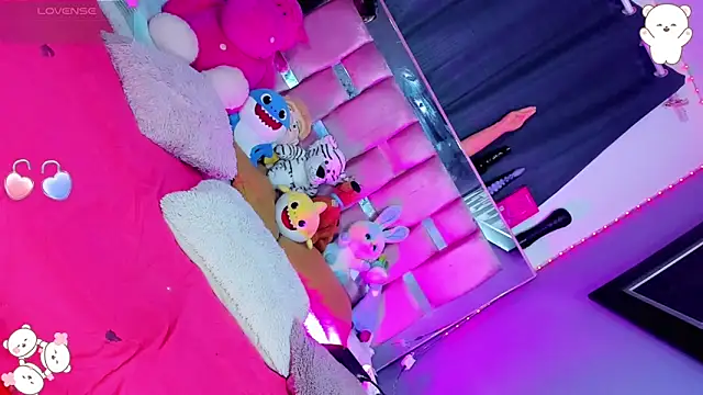 Snapshot of Zulema_Zahirx chatting on November 28, 2:25 am Zulema Zahirx online show from November 28, 2:25 am