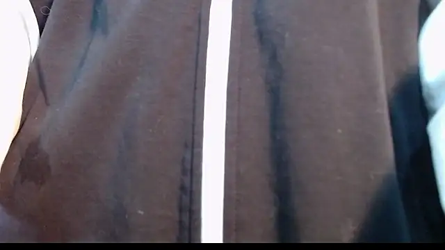 Snapshot of Yorsamm_and_friends chatting on November 4, 8:52 pm Yorsamm and friends online show from November 4, 8:52 pm