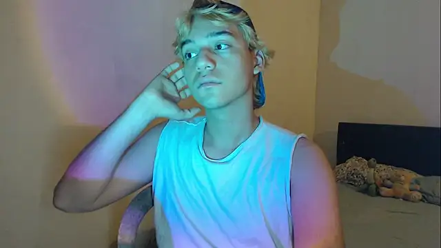 Snapshot of Habel__moretti chatting on February 7, 6:28 am Habel moretti online show from February 7, 6:28 am