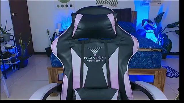 Snapshot of Habel__moretti chatting on February 11, 5:51 pm Habel moretti online show from February 11, 5:51 pm