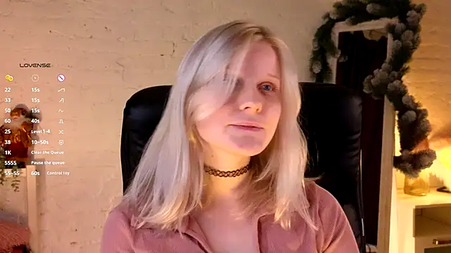 ShineJoan online show from December 4, 9:34 pm