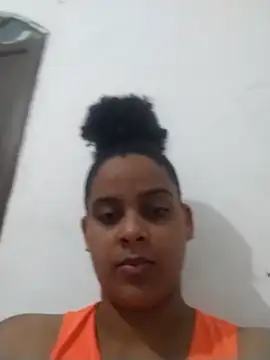 Snapshot of A_gostosa25 chatting on February 5, 1:54 am A gostosa25 online show from February 5, 1:54 am
