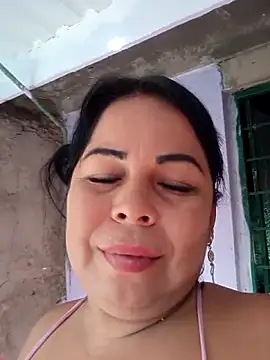 Snapshot of mother2-divorced chatting on May 16, 1:43 pm mother2-divorced online show from May 16, 1:43 pm