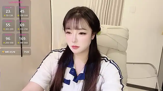 Snapshot of Follyise chatting on December 14, 2:00 pm Follyise online show from December 14, 2:00 pm