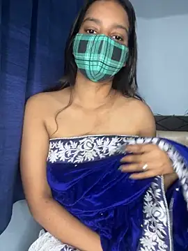 Snapshot of Cute_Marina chatting on November 3, 6:14 am Cute Marina online show from November 3, 6:14 am