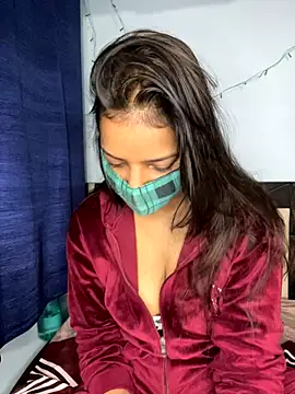 Snapshot of Cute_Marina chatting on November 29, 5:32 am Cute Marina online show from November 29, 5:32 am