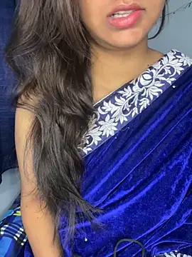 Snapshot of Cute_Marina chatting on December 1, 5:45 am Cute Marina online show from December 1, 5:45 am