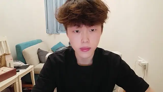 L1kuto online show from February 10, 10:52 am