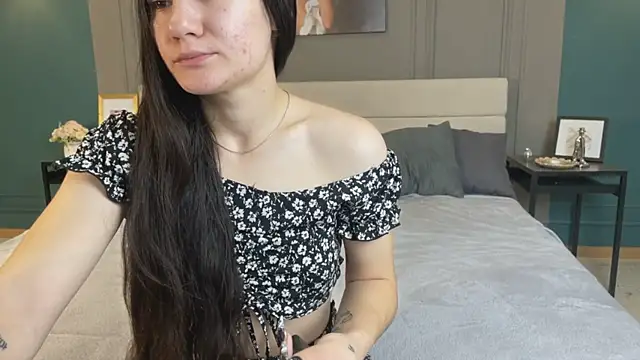 Snapshot of Adele_Shy chatting on November 17, 1:11 am Adele Shy online show from November 17, 1:11 am