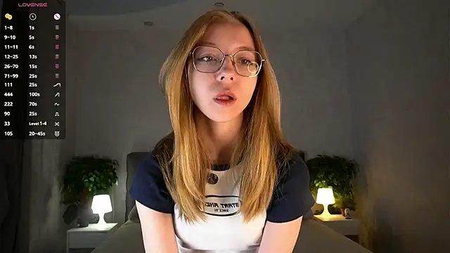 Snapshot of BarbaraViggiani chatting on November 26, 5:58 pm BarbaraViggiani online show from November 26, 5:58 pm