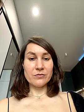 Snapshot of AliceLili chatting on October 26, 9:59 am AliceLili online show from October 26, 9:59 am