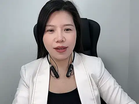 Snapshot of helen31 chatting on October 23, 7:40 am helen31 online show from October 23, 7:40 am
