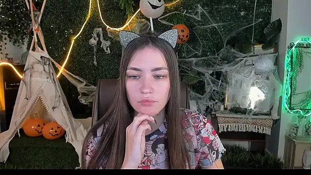 Snapshot of lollyrais chatting on October 30, 1:01 pm lollyrais online show from October 30, 1:01 pm