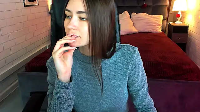 lollyrais online show from December 22, 3:20 pm