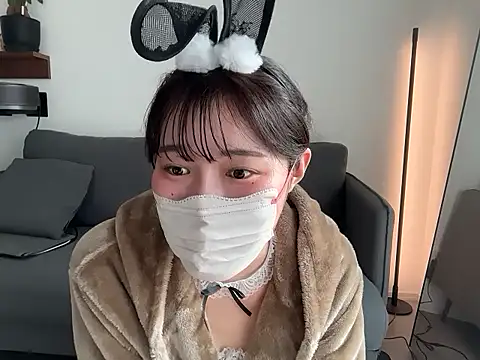 Snapshot of karenchaaan chatting on October 30, 3:30 am karenchaaan online show from October 30, 3:30 am