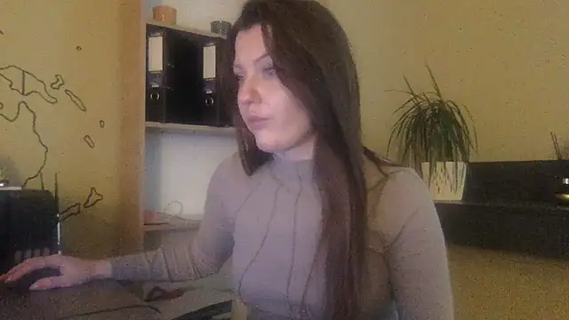 DollyRoma online show from November 5, 9:31 am