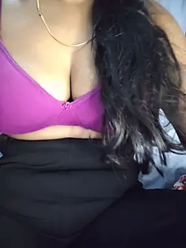 Ezabelljohn online show from May 16, 1:02 am
