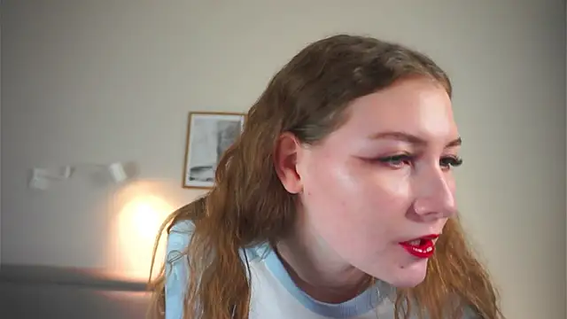 Snapshot of MegganKinson chatting on November 10, 5:06 am MegganKinson online show from November 10, 5:06 am